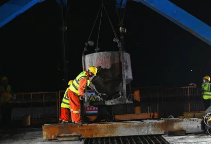 景文高速中林大橋建設(shè)使用起重滑車